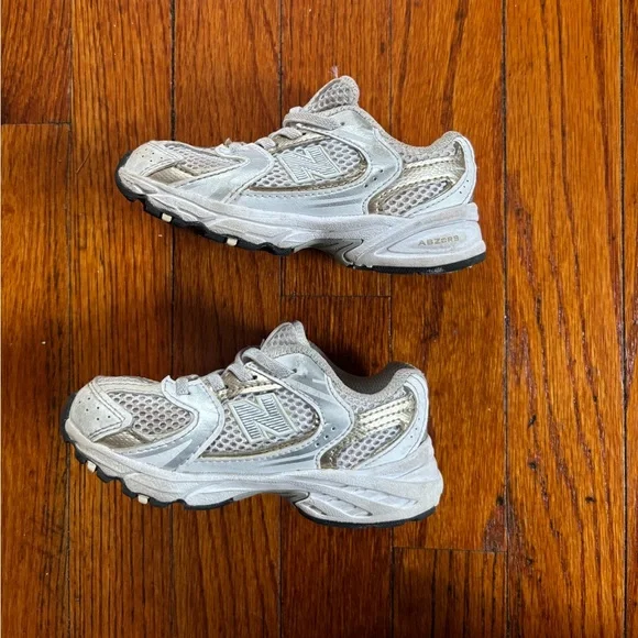 New Balance Toddler Sneakers - Picture 3 of 5